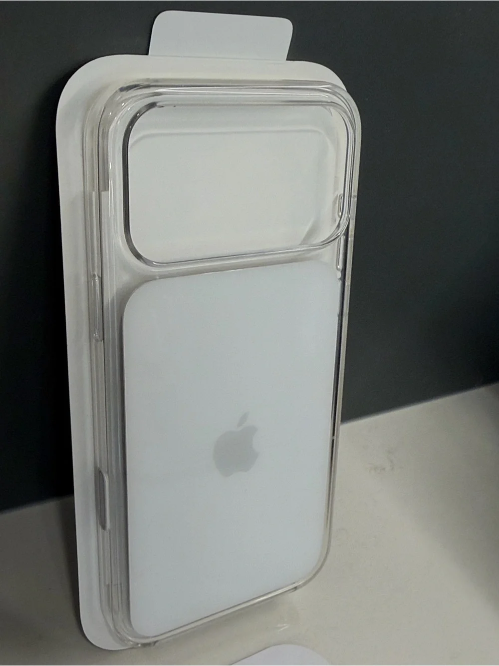 Apple iPhone 17 Pro Max Clear Case - Transparent Magsafe